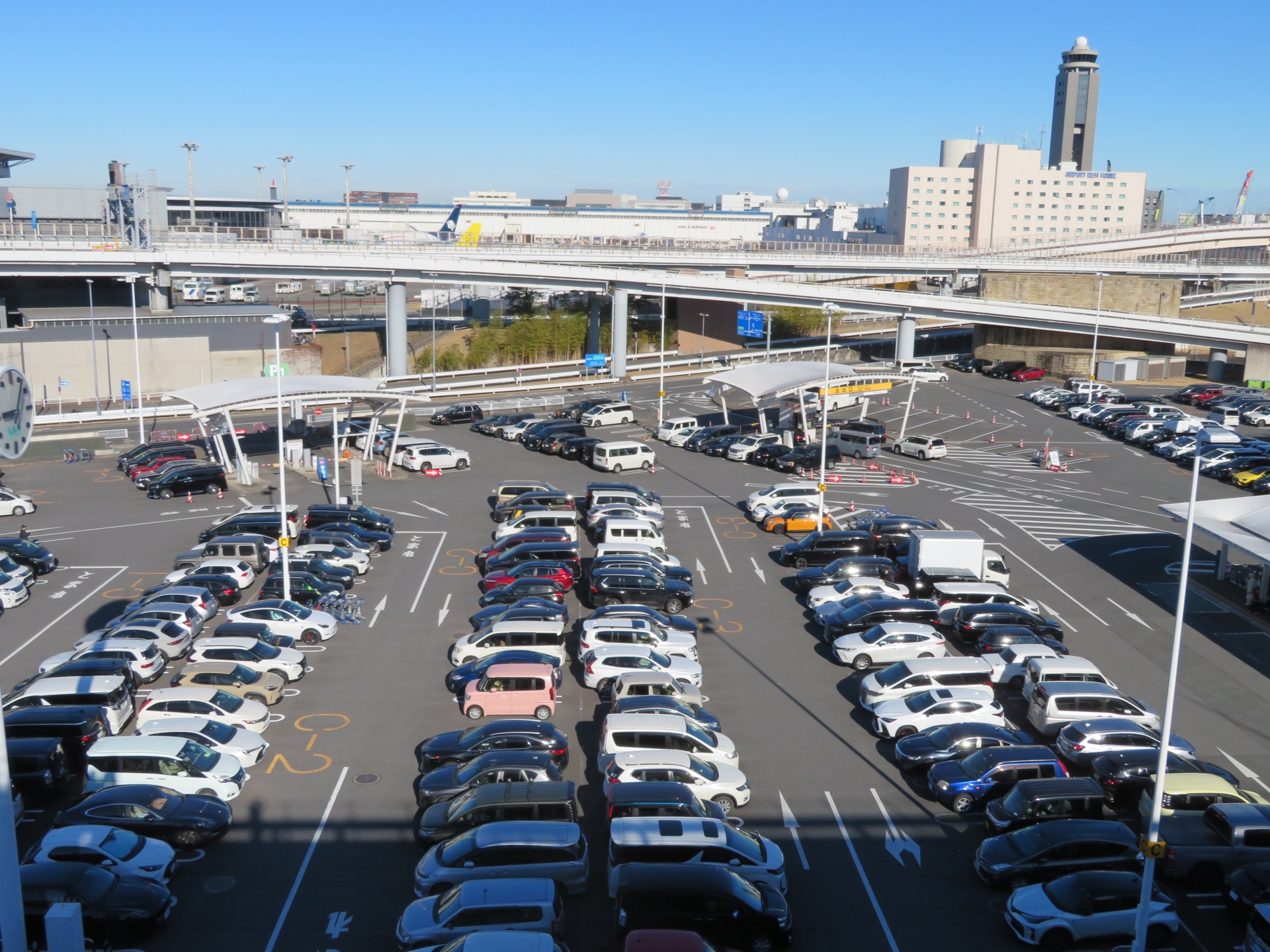 成田空港駐車場